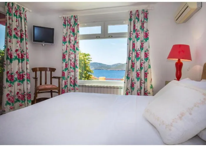 Agios Sostis Mykonos بانورموس ميكونو